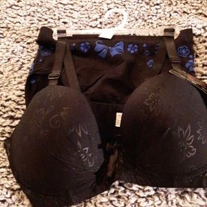 Bra(38dd) and panty( free size)